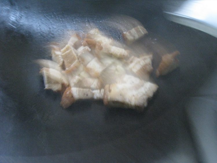 莴笋炒散扣步骤4