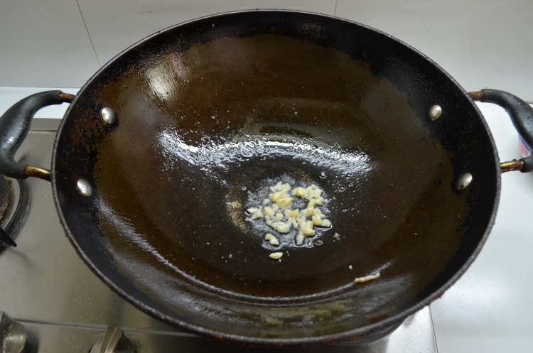 莴笋丝炒瘦肉步骤8