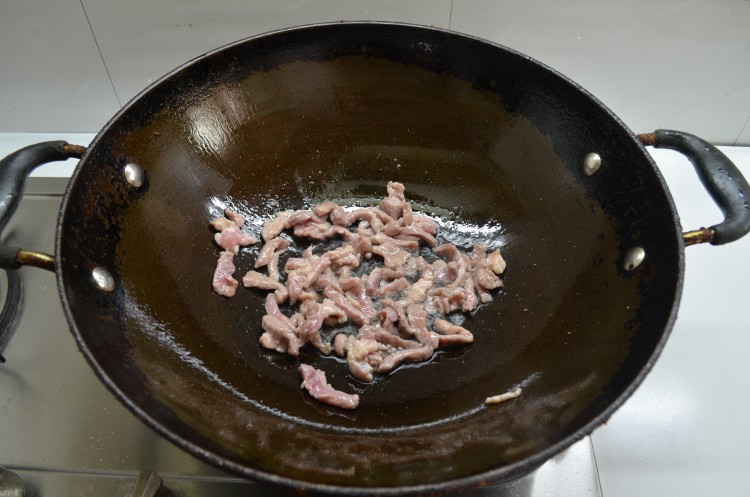 莴笋丝炒瘦肉步骤7
