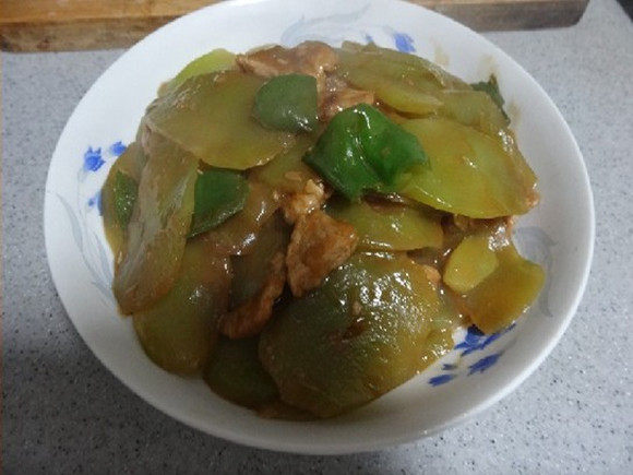 莴苣炒肉步骤6
