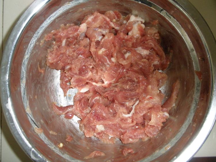 肉丝炒莴笋丝步骤2