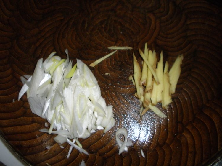 肉丝炒莴笋丝步骤3