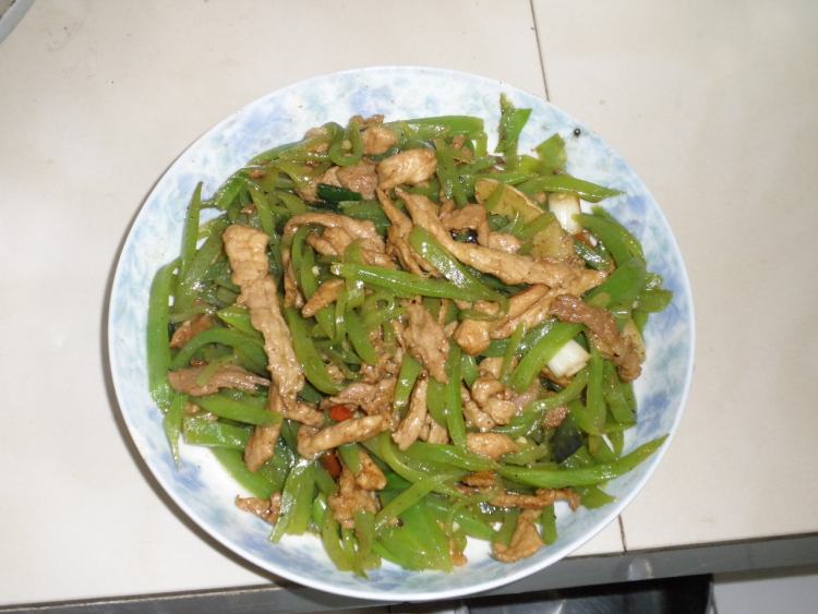 快手莴笋丝炒猪肉丝步骤9