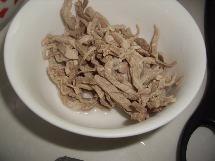 肉丝拌莴笋步骤6