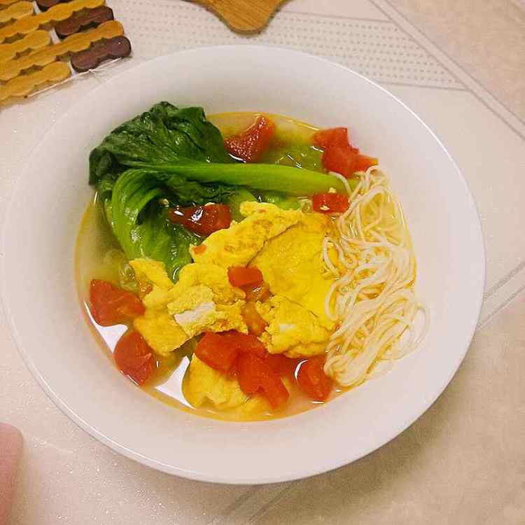 番茄鸡蛋汤面步骤7