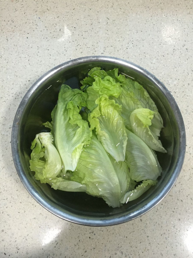 肉松生菜卷饼步骤2