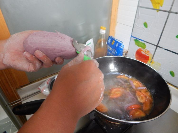 西红柿鸡蛋紫薯刀削面步骤9