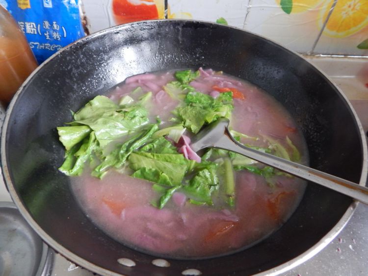 西红柿鸡蛋紫薯刀削面步骤11