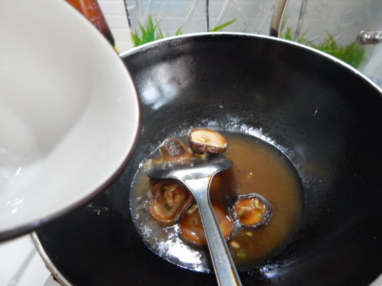 蚝油生菜香菇步骤11