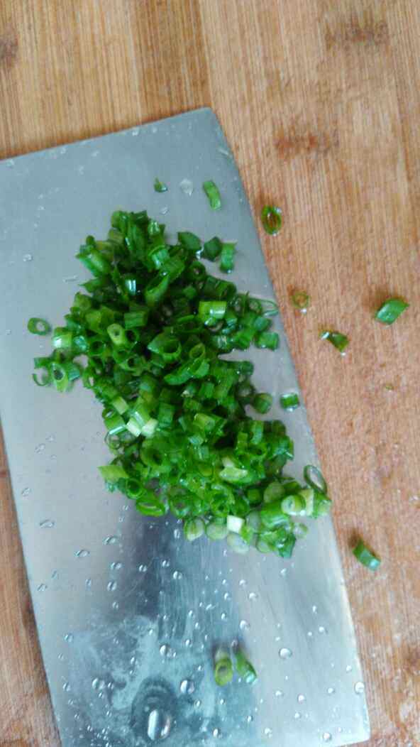 银芽青菜炒面步骤4