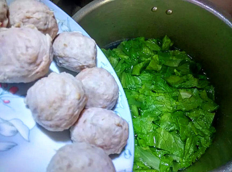 牛肉丸生菜汤#多效护步骤4