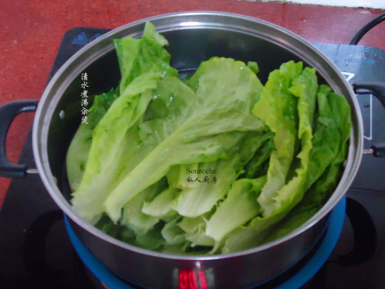 酸蒜白灼生菜步骤4