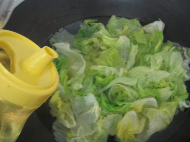 芥末蚝油生菜步骤6