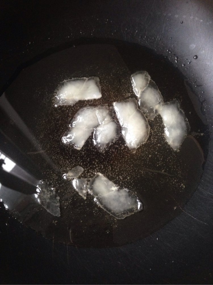 银耳木耳炒生菜步骤7
