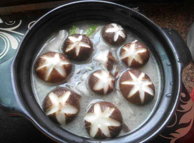 鱼骨豆腐煲步骤7
