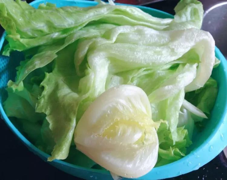 【手工美食】蚝油生菜步骤1