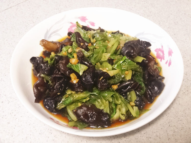 生菜木耳步骤8