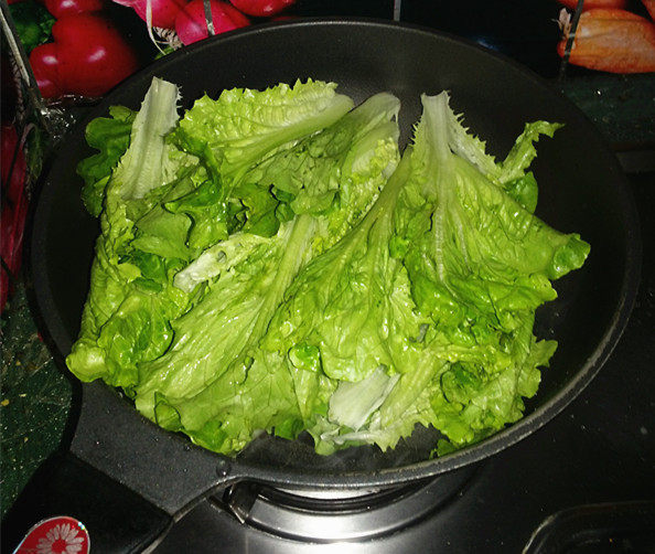 蒜泥生菜步骤3
