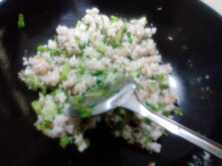 生菜炒米饭步骤7
