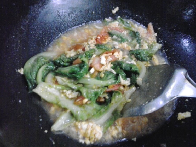 西红柿鸡蛋炒生菜步骤8