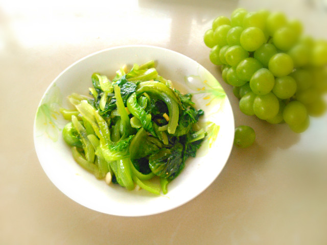 盐炒生菜步骤7