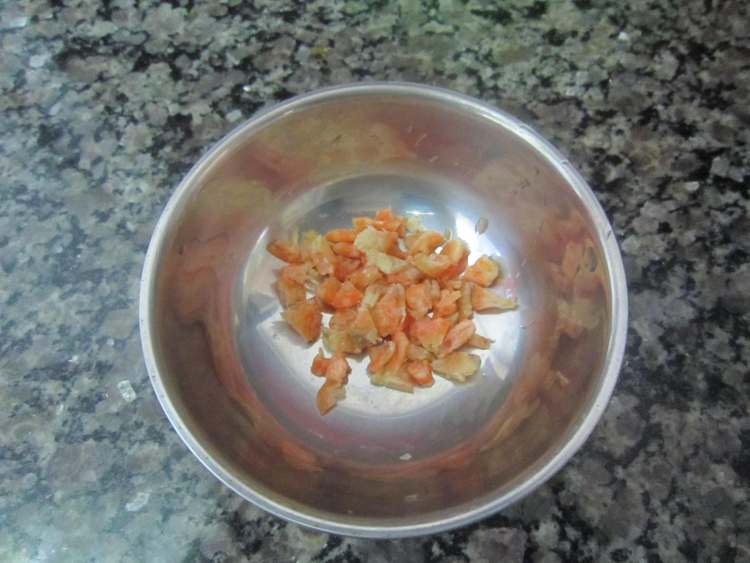香菇虾米上汤生菜步骤2