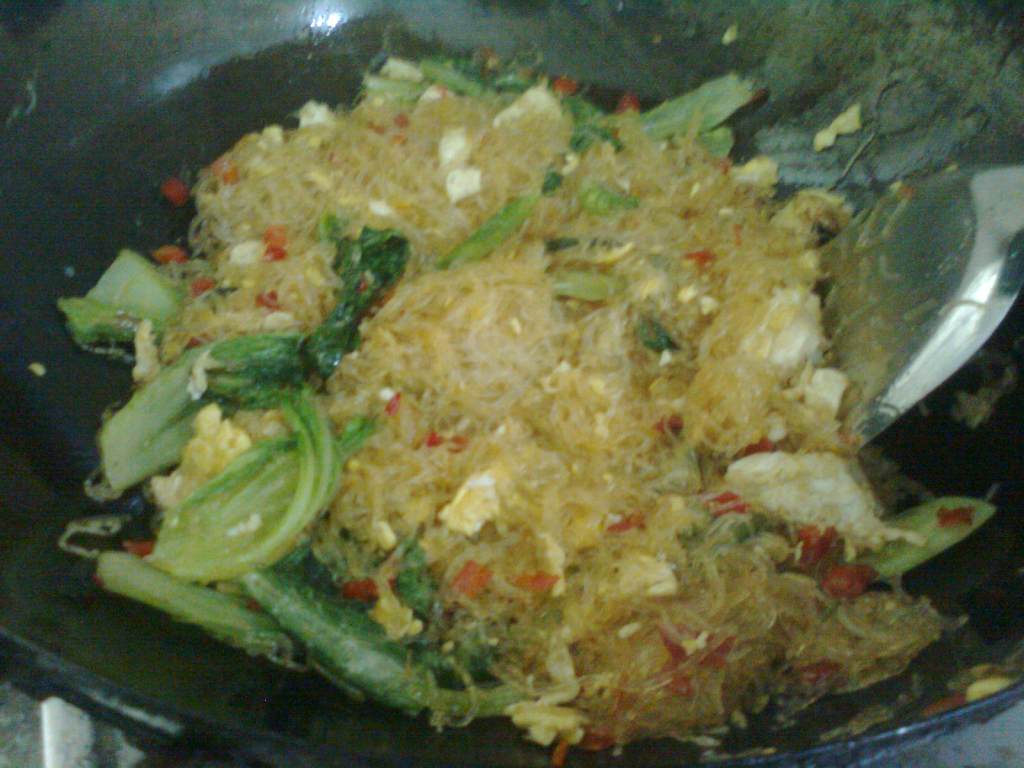 鸡蛋生菜炒粉丝步骤9