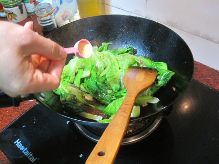 豆豉鲮鱼炒生菜步骤8