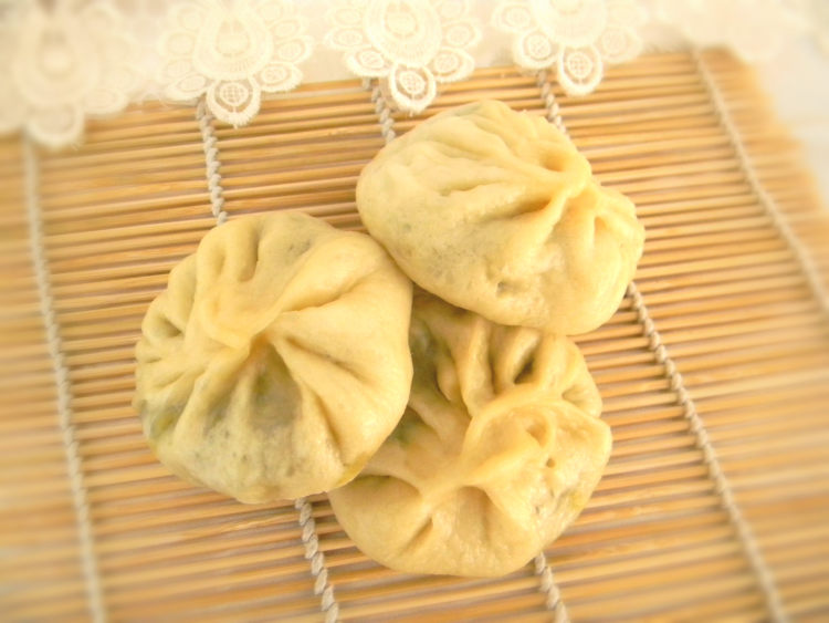 木耳生菜鸡蛋包子步骤12
