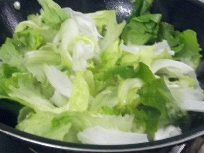 肉末拌生菜步骤4