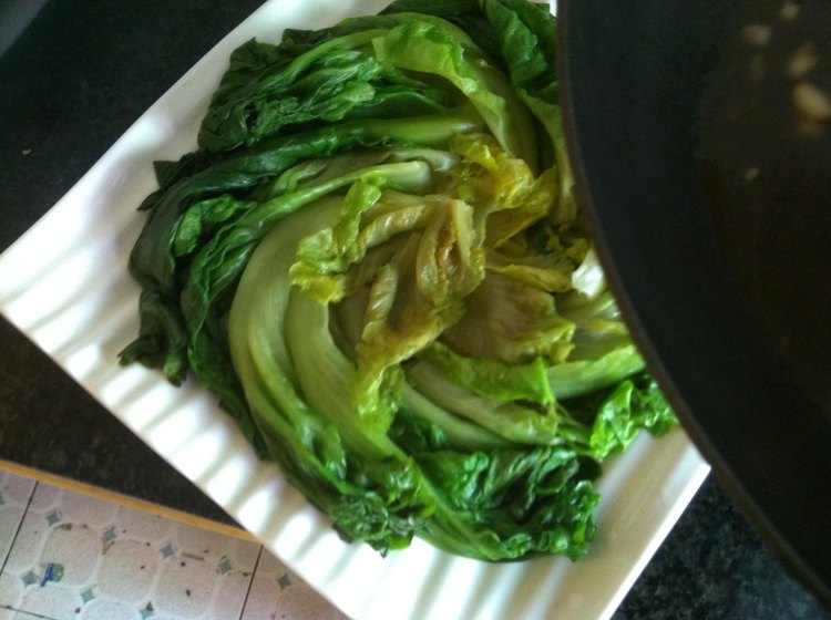 蒜香酱油生菜步骤9