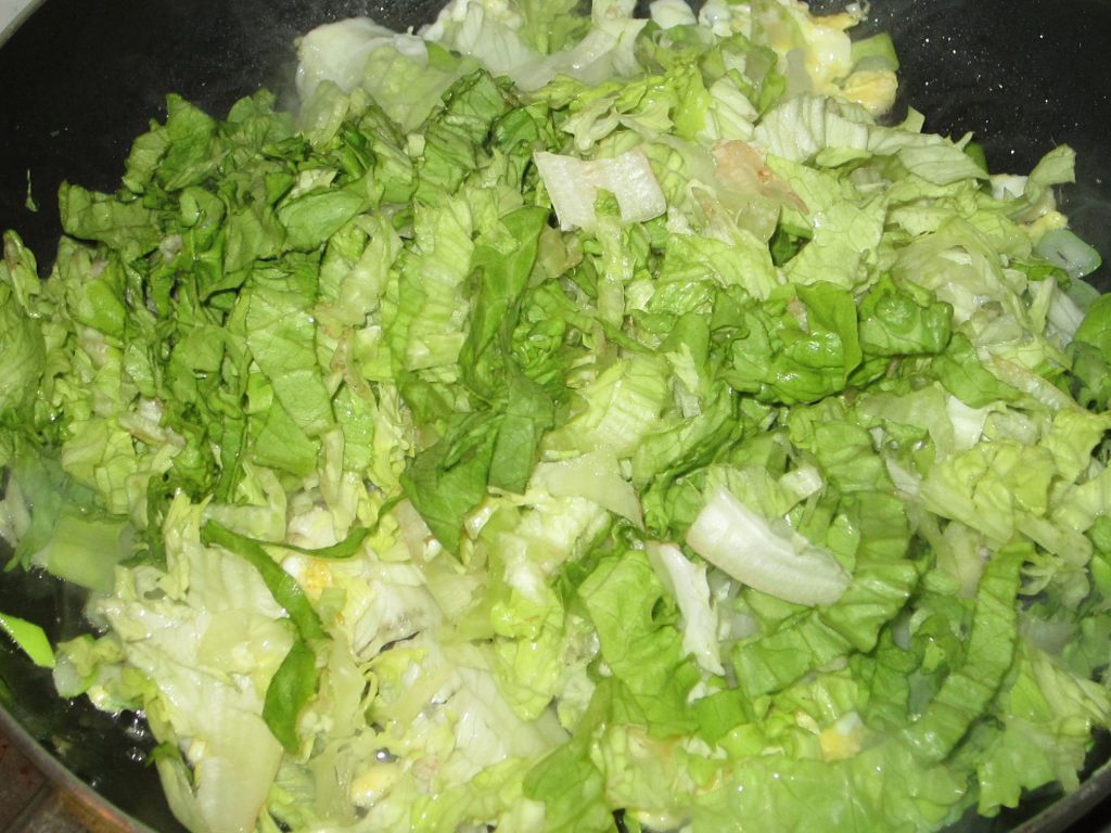 生菜炒鸡蛋步骤5