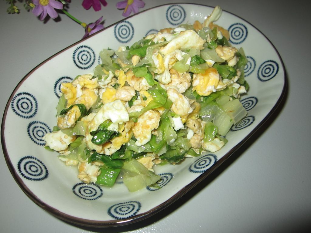 生菜炒鸡蛋步骤8