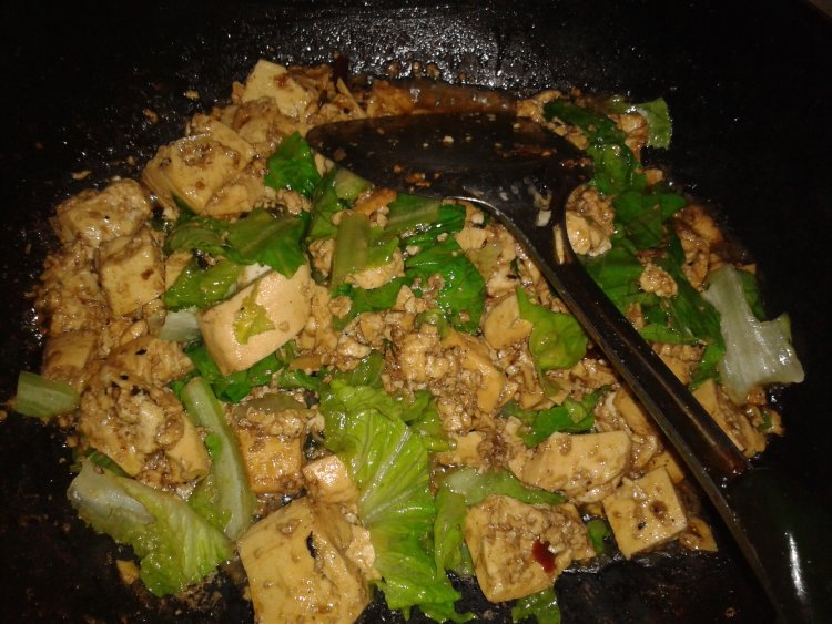 豆腐炒生菜步骤7