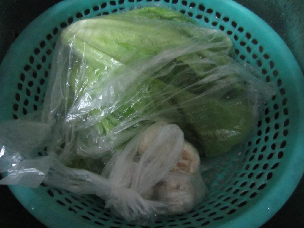 生菜蘑菇汤步骤1
