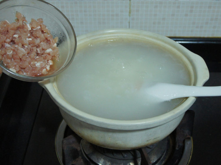 蔬菜肉丝粥步骤6