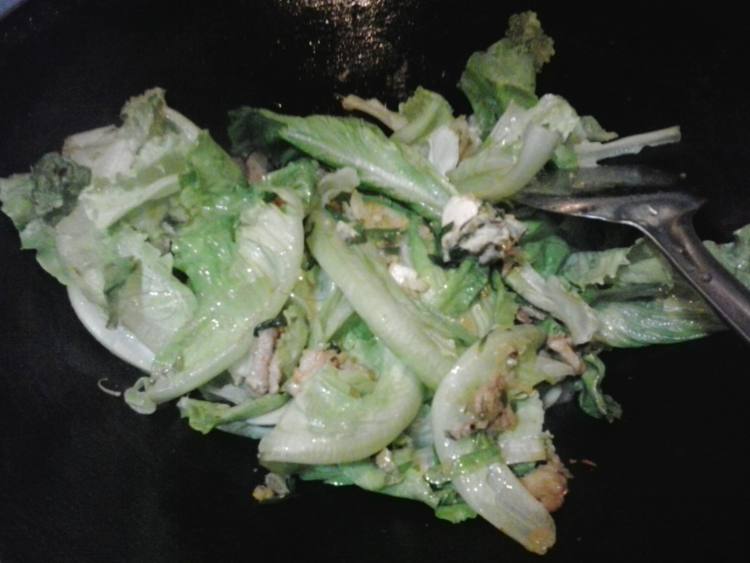 瘦肉炒生菜步骤5