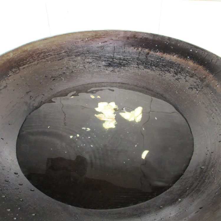 白芍生菜步骤1