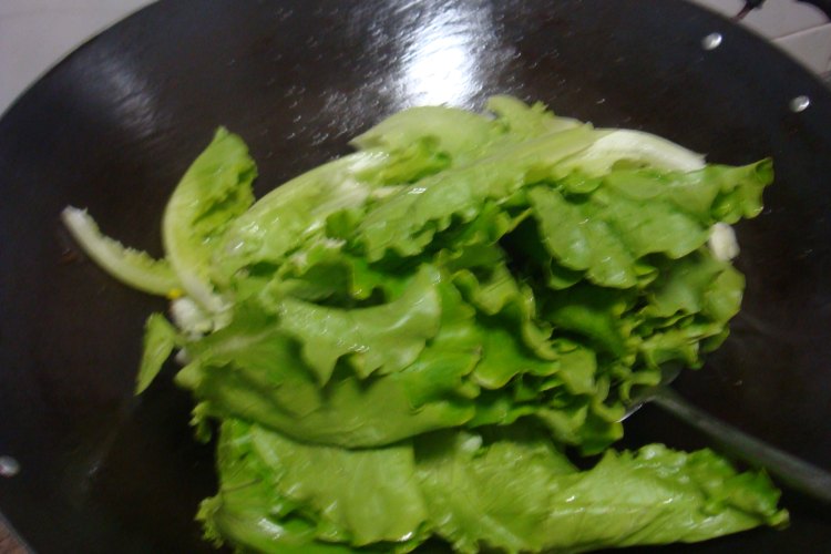 蒜茸炒生菜步骤4
