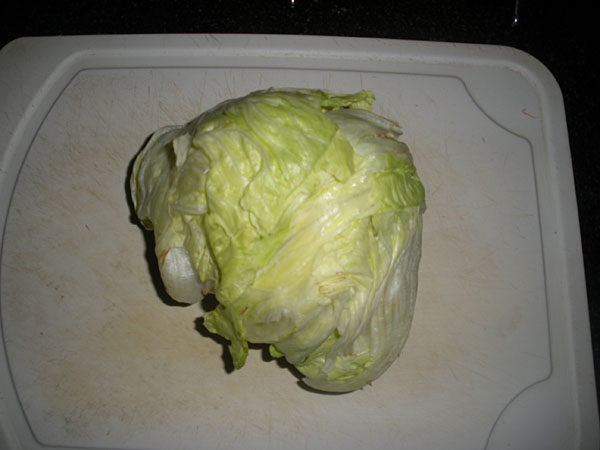 西红柿生菜汤面步骤4