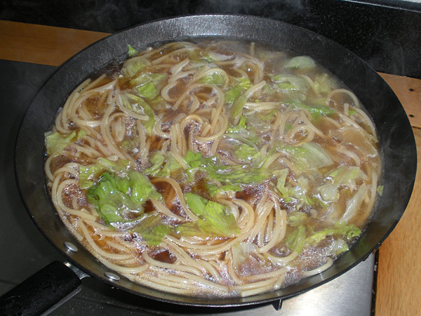 蚝油生菜煮意面步骤15
