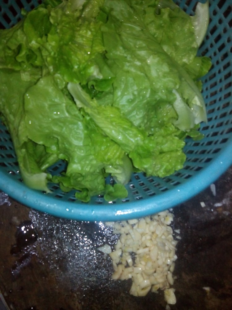 生菜炒肉片步骤2