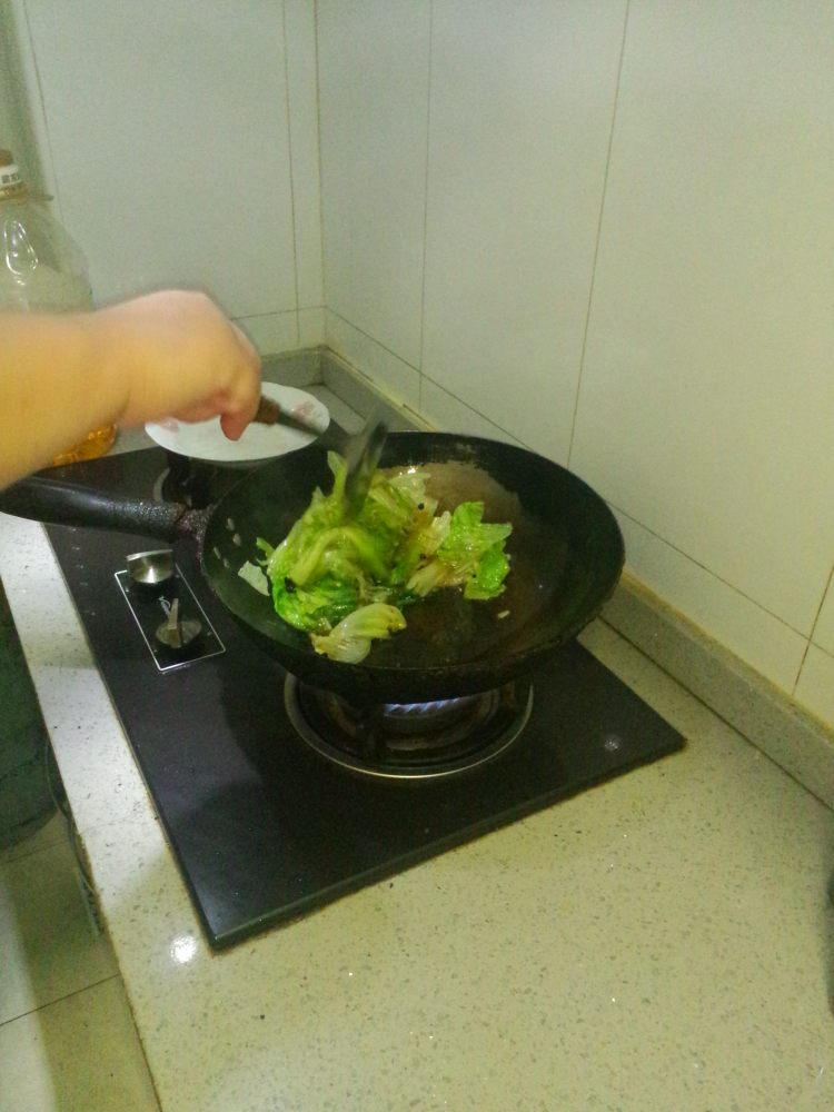 椒香炝球生菜步骤9