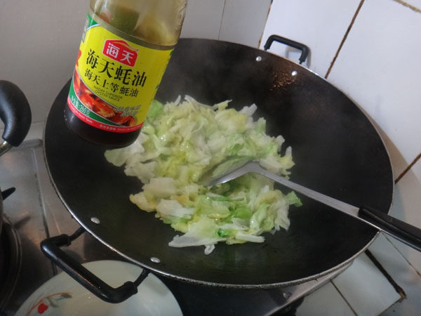 蚝油焖唐生菜步骤4