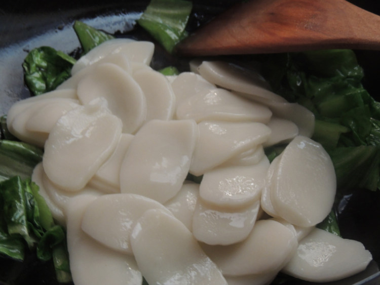 蚝油生菜炒年糕步骤9