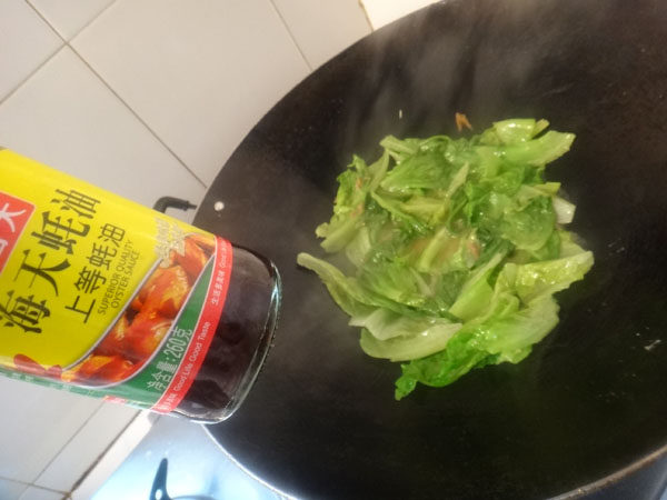 鳞鱼碎炒生菜步骤6