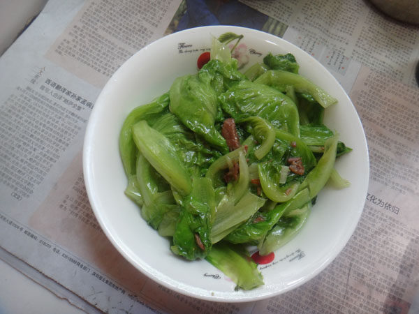 卤牛肉炒生菜步骤6