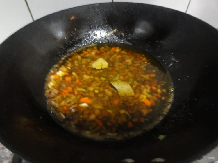 鲜虾肉末浇茄龙步骤8