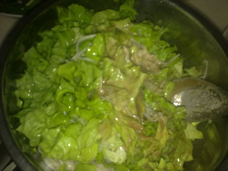 金针菇拌生菜丝步骤7