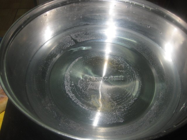 菠菜香菇烩饼步骤2